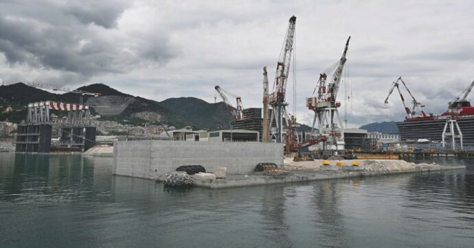 Copertina di Diga di Genova, la sicurezza sul lavoro  a rischio tra naufragi e fornitori irregolari