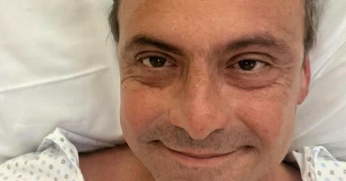 Carlo Calenda: “Ho tradito a 25 anni mia moglie con una sua amica. La sua reazione? Mi ha messo le corna e dopo in ginocchio le ho chiesto di sposarmi”