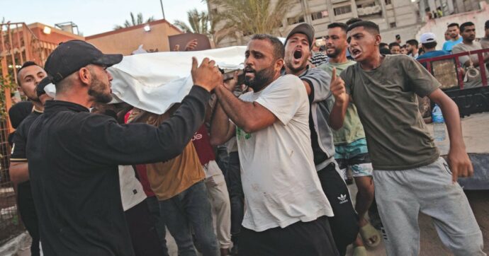 Idf: “Colpiamo covi di Hamas”, però è altra strage di civili