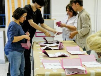 Ballottaggi, 101 comuni al voto. Il centrosinistra difende Bari e Firenze e punta su Perugia, destre avanti a Potenza e Campobasso