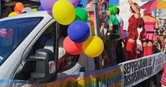 Copertina di Da Ancona a Palermo, l’Onda Pride riempie le strade di altre nove città: “La destra di Meloni ci colpisce ogni giorno”