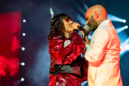 Copertina di Negramaro a San Siro, show in nome dell’amicizia con Elisa e Tananai: “In un momento storico difficile come questo, non bisogna mai smettere di sognare”