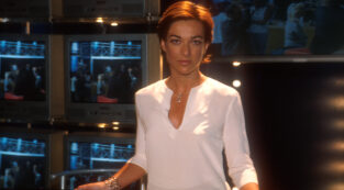 Copertina di “Avevo un contratto per tre anni, dopo il secondo Grande Fratello rimasi incinta pur di non fare il terzo”: la rivelazione di Daria Bignardi