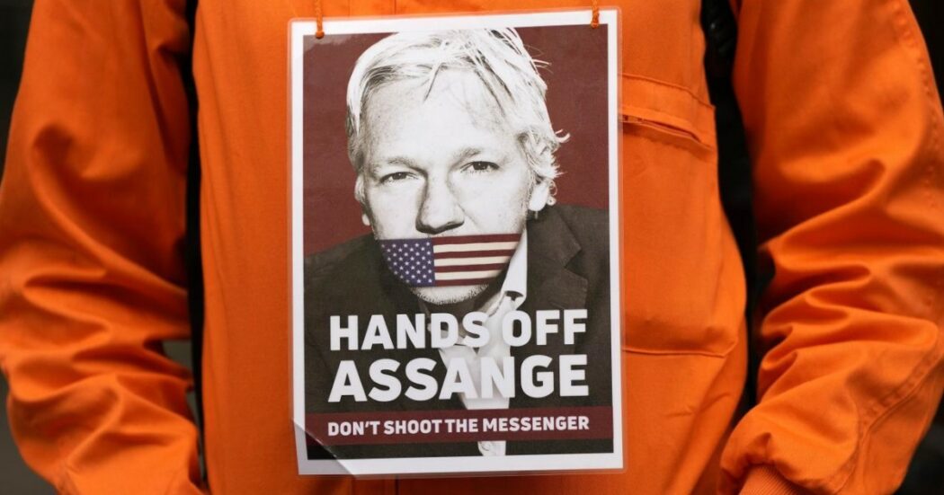 All’Occidente serve un giornalismo che non sveli i suoi crimini: così si spiega il caso Assange