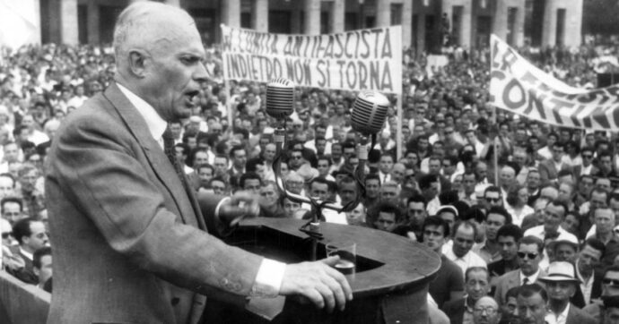 “Oggi i fascisti la fanno da padroni”: a Genova un famoso discorso accese la rivolta. Rileggiamolo