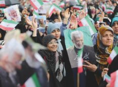 Copertina di Iran, domani si vota: per il post Raisi in corsa sei candidati, di cui cinque ultra-ortodossi