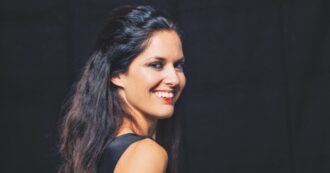 Copertina di Arianna Porcelli Safonov: “Fluidità, cibo bio o la Swift: è solo del neoconformismo”