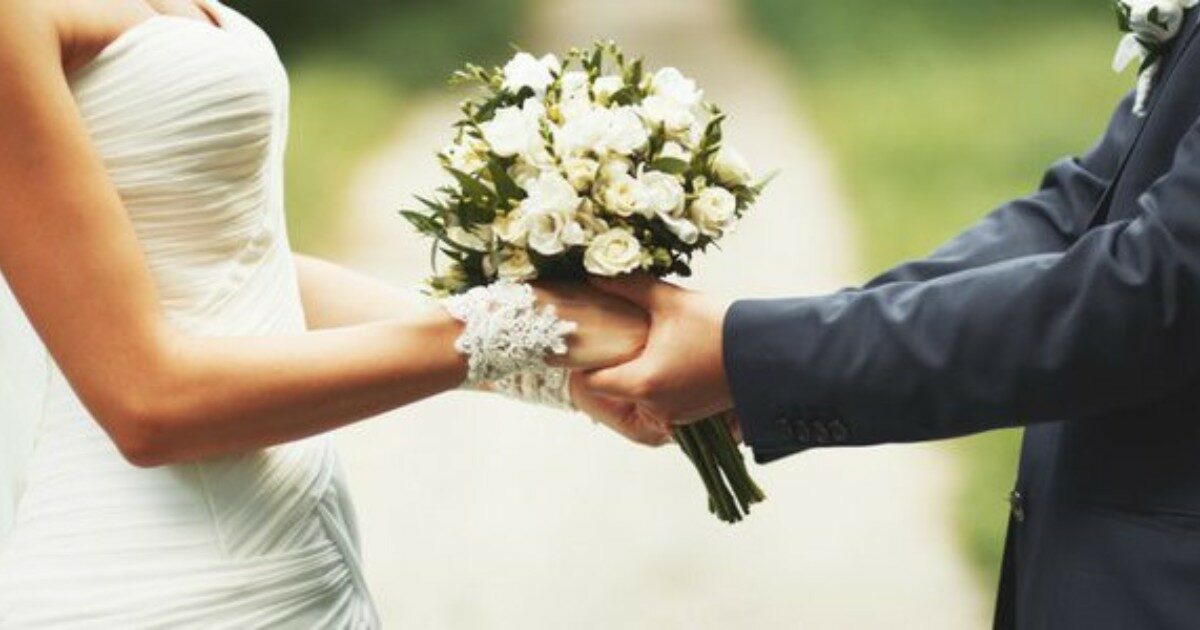 “Mio marito mi ha fatto una lista di 12 cose che non devo fare se voglio far durare il matrimonio, ecco quali sono”: lo sfogo di Katelyn Smith fa discutere