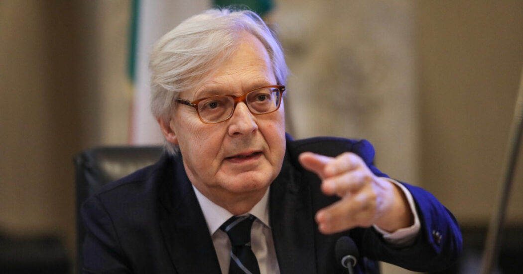 Insultò ex consigliera M5s, Sgarbi condannato a multa in Appello. I giudici: “Scelta benevola, coi suoi precedenti poteva meritare il carcere”