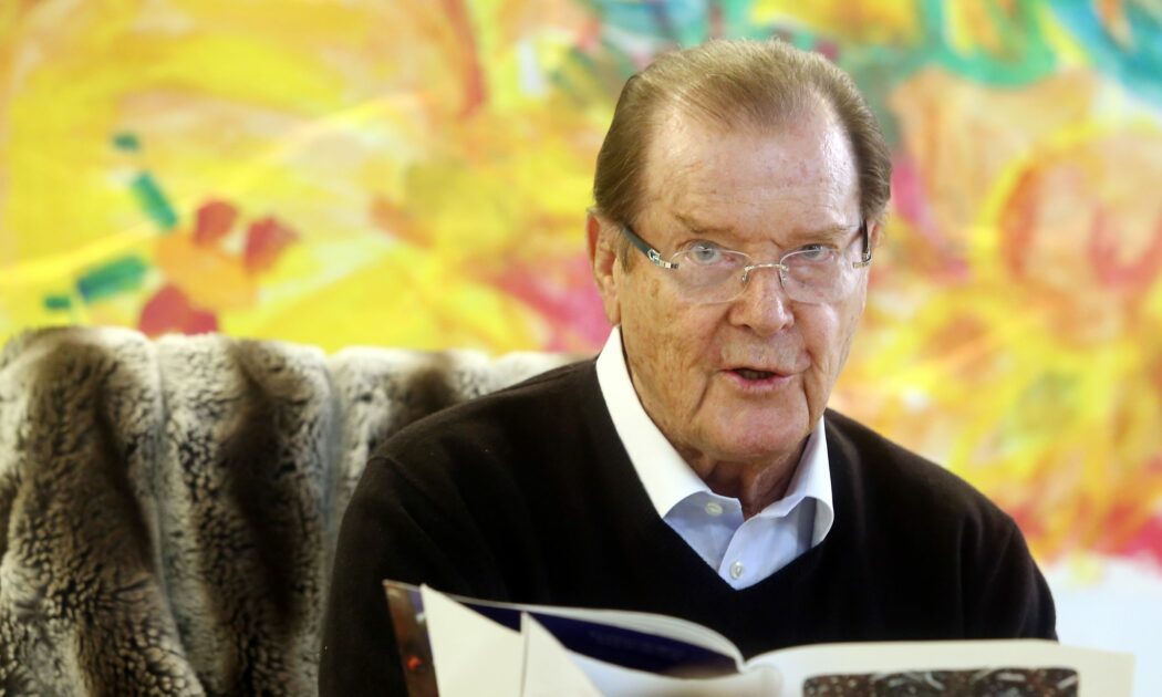 “La tomba di Roger Moore a Monaco non è stata profanata”: smentita secca dal Principato di Monaco