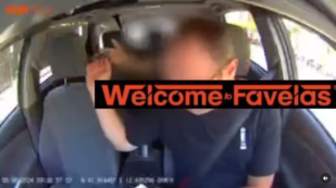 Copertina di Chiede al tassista una ricevuta gonfiata, lui si rifiuta e diffonde il video: licenziata manager Fincantieri (già a capo dell'”Esercito di Silvio”)