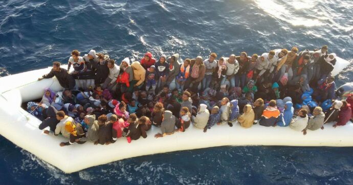 Migranti, oltre 400 sbarcati in 24 ore