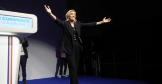 Copertina di Francia, la battaglia delle alleanze contro Le Pen. La sinistra: “Ci ritiriamo dove siamo terzi”. Ma Macron: “Valuteremo caso per caso”