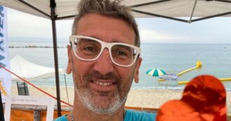 Copertina di Rischia di annegare, l’ex nuotatore Corrado Sorrentino gli salva la vita: “Serve un piano, ecco perché il mare a volte non perdona”