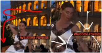 Copertina di Turista si mette in posa per una foto davanti al Colosseo e non si accorge del furto: una “mano lesta” le ruba così la borsetta – VIDEO