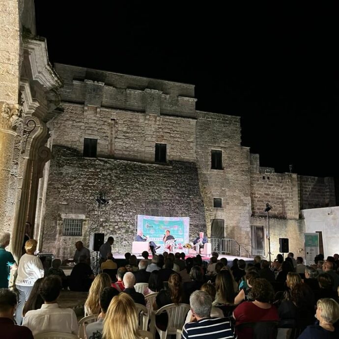 Salento Book Festival 2024, torna la rassegna dedicata alla “movida dei lettori”: da Gino Cecchettin a Selvaggia Lucarelli e Serena Bortone, tutti gli ospiti in programma