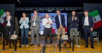 Copertina di Dai comunisti a Magi, la foto di Bologna: Nato, Israele, giustizia… il fronte impossibile