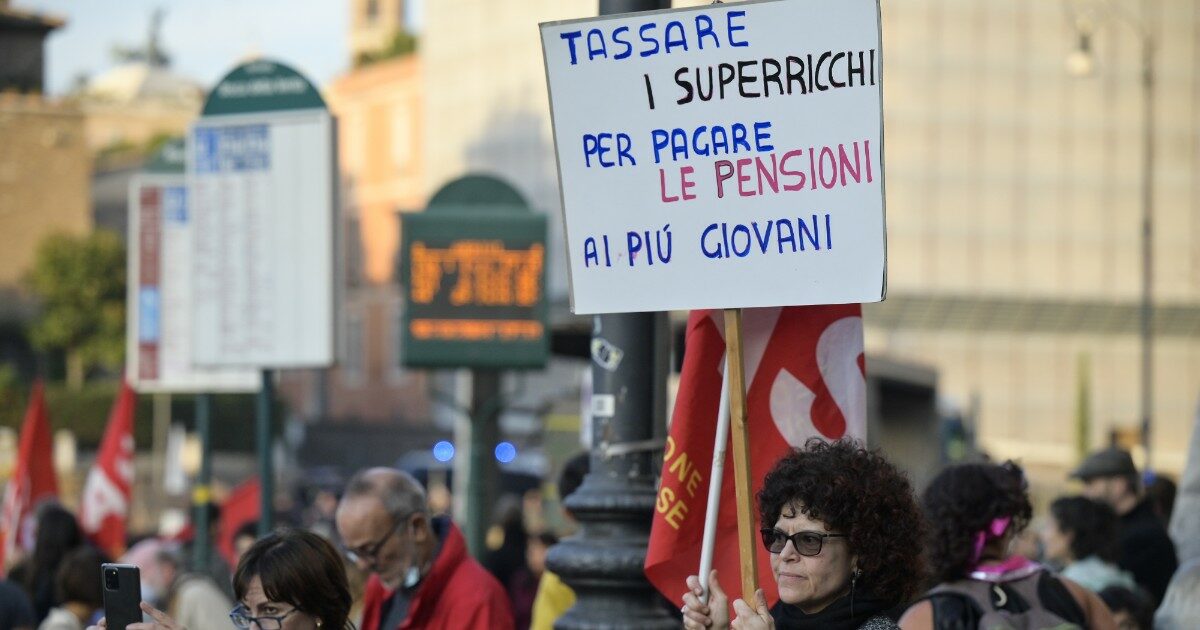 Più di 1.100 ricchi stranieri trasferiti in Italia per avere la flat tax riservata ai facoltosi. E il fisco non sa se in cambio investono