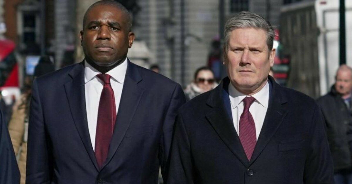 “Regno Unito troppo isolato, al governo riannoderemo i fili con l’Ue”: intervista a David Lammy, quasi certo ministro degli Esteri di Starmer