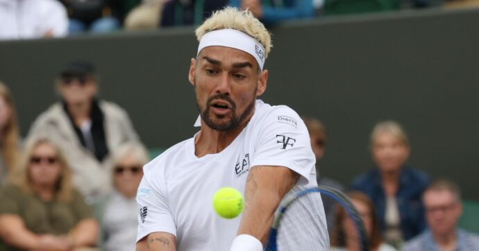 Wimbledon, il Fognini biondo che fa impazzire il mondo: batte Ruud in 4 set e avanza al terzo turno