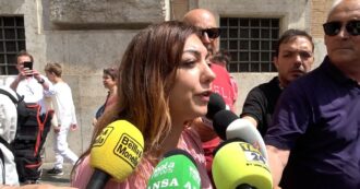 Copertina di La vicepresidente della Vigilanza Rai, Augusta Montaruli, dribbla le domande sulle nomine e parla solo di Pnrr – Video