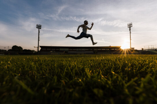 Fare attività fisica annulla gli effetti dell’alcol? Ecco cosa c’è di vero secondo uno studio che ha seguito 25mila persone per 20 anni