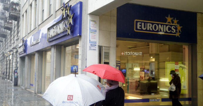 Euronics, 600 lavoratori a rischio. La casa madre si smarca: “Licenziamenti che riguardano i franchising”