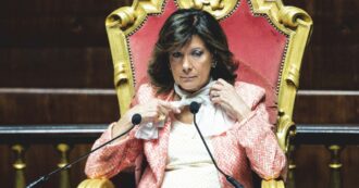 Copertina di Casellati cancella decreti. Poi scopre che servivano
