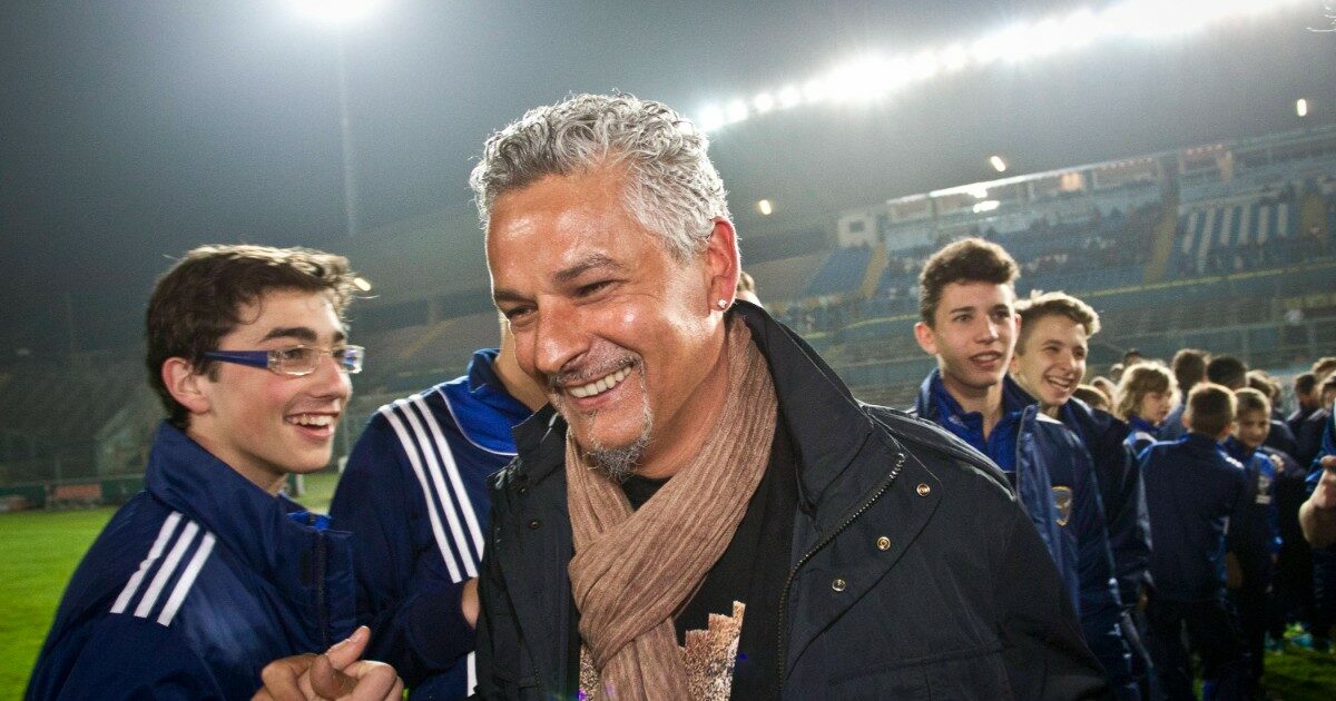 Dopo la rapina Roberto Baggio torna in campo: “Ho fatto una promessa, oltre il dolore e le difficoltà”