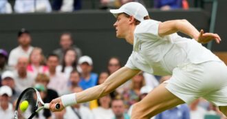 Copertina di Wimbledon, quando gioca oggi Jannik Sinner contro Medvedev: orario e dove vederlo in tv e streaming