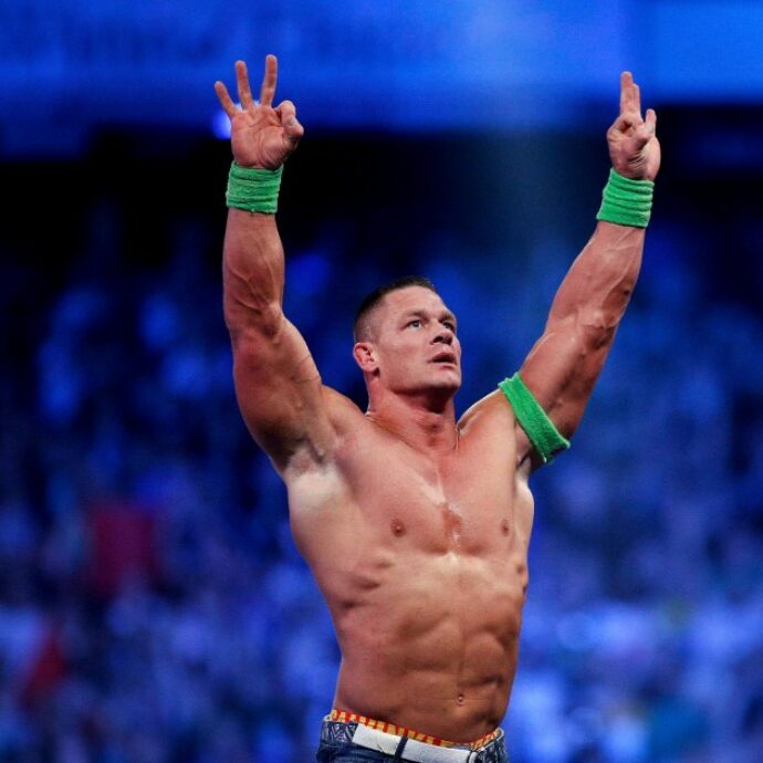 “Costretto a sottopormi a un trapianto di capelli per il bullismo dei fan, facevano cori contro di me”: la confessione di John Cena