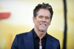 Copertina di “Essere una persona comune fa schifo, nessuno mi diceva ‘Ti adoro’. Voglio tornare ad essere famoso”: lo sfogo di Kevin Bacon