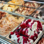 Copertina di Sedicenne di Casoria mangia un gelato e muore: era allergico al lattosio. Prelevati i campioni dei gusti, sequestrata la salma