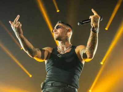 Copertina di “Emis Killa pronto a rinunciare al Festival di Sanremo 2025”: lo rivela il Corriere della Sera. Nessuna pressione dalla Rai né da Carlo Conti