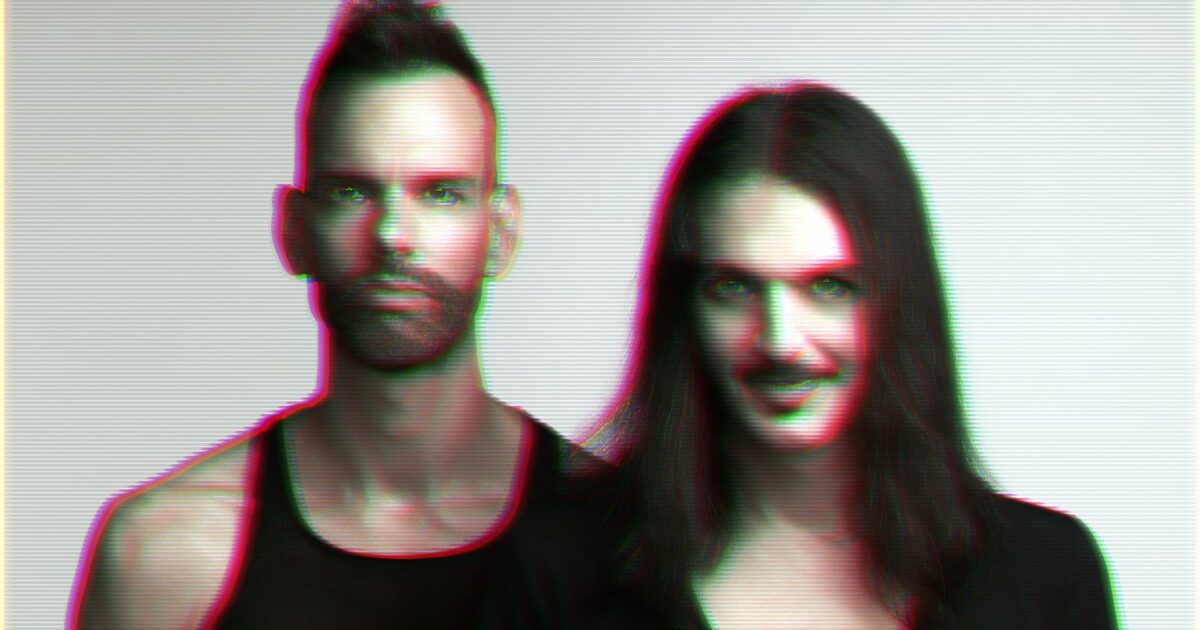 “Andate ad ascoltare le band che suonano in playback, fatevi una vita”: i Placebo a muso duro contro le critiche per i problemi tecnici durante un concerto