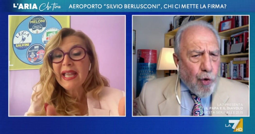 Aeroporto Berlusconi, lite Biancofiore-Caprarica a La7: “Era un grande genio come Leonardo Da Vinci”. “Non è da politici seri questa iniziativa”