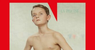 Copertina di “Il giovane caimano”, l’avventura di un ragazzo hikikomori salvato (anche) da una maschera di Silvio Berlusconi