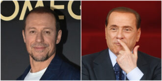 Copertina di Stefano Accorsi e il curioso dettaglio tricologico che lo rende simile a Silvio Berlusconi