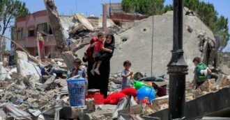 Copertina di Libano, il reportage: “Noi ora paghiamo per tutti”