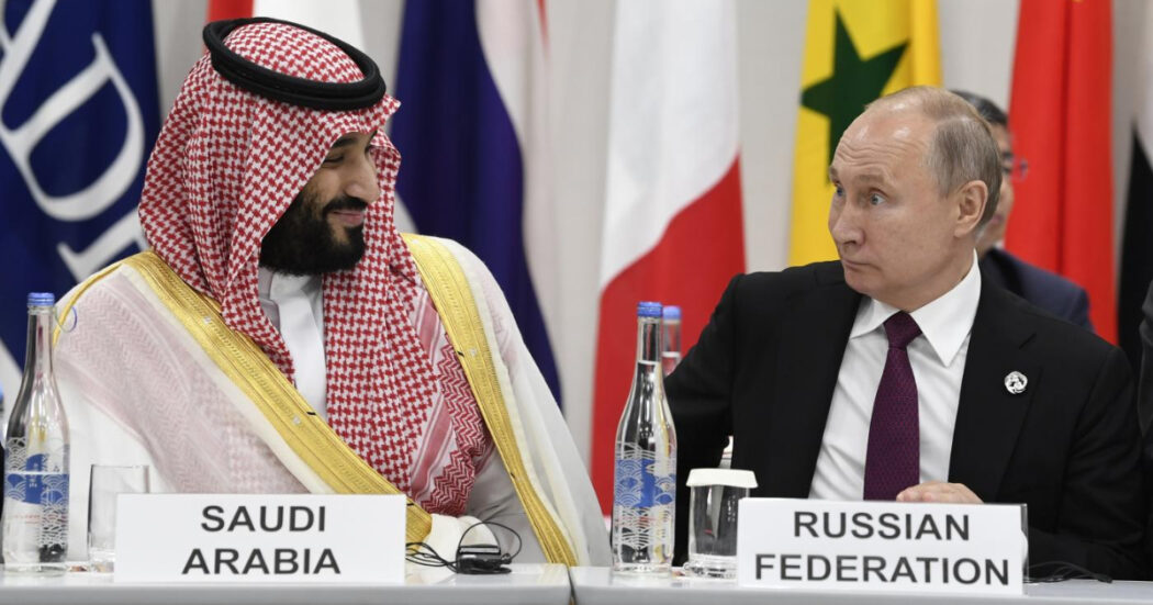 Media, Arabia Saudita in difesa di Mosca. “Venderemo titoli di stato francesi in caso di sequestro di asset russi”