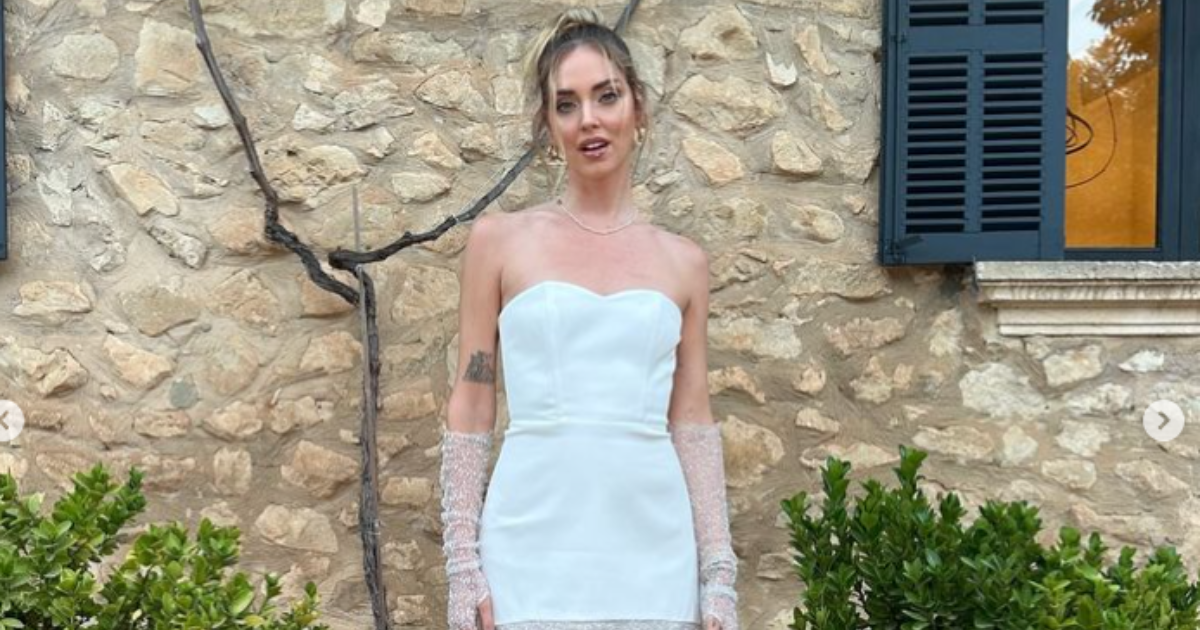 Chiara Ferragni, l’hotel che la ospita travolto dalle critiche: lo staff blocca i commenti. Ecco cosa è accaduto