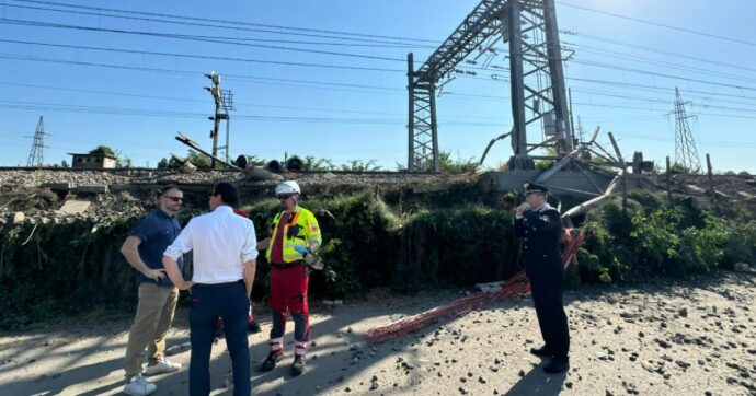 Incidente ferroviario a Parma: coinvolti un treno passeggeri e un convoglio merci. Circolazione sospesa