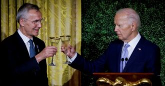 Copertina di Altri 225 milioni per Kiev: “Russia e Cina i nemici”