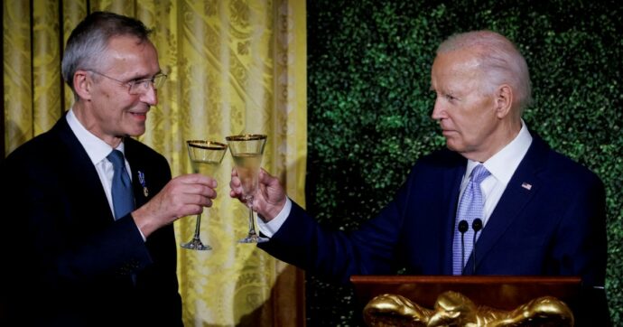 Altri 225 milioni per Kiev: “Russia e Cina i nemici”