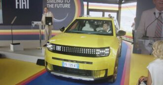 Copertina di Urso guastafeste di Elkann: “Il profitto non a ogni costo”