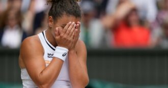 Copertina di Wimbledon, sfuma il sogno di Jasmine Paolini: Krejcikova vince la finale al terzo set | Cronaca e video