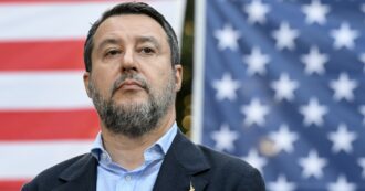 Copertina di Salvini giura: “Divisi in Ue, ma il governo tiene per 5 anni. L’Italia? Il futuro non sono gli immigrati”. E paragona Trump a Berlusconi