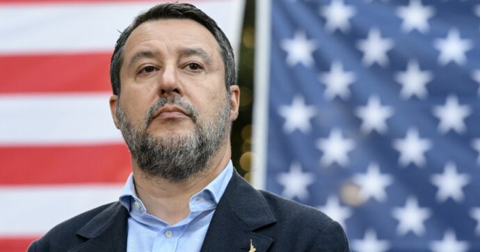 Salvini giura: “Divisi in Ue, ma il governo tiene per 5 anni. L’Italia? Il futuro non sono gli immigrati”. E paragona Trump a Berlusconi