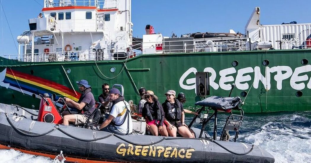 Estrazioni minerarie dai fondali marini, Greenpeace: “Molte aziende italiane interessate. Il governo appoggi la richiesta di moratoria”