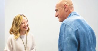 Copertina di Visite e telefonate vietate a Chico Forti dopo le sue richieste contro Travaglio e Lucarelli